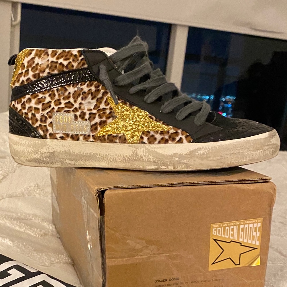SOLD- Do not purchase! Golden Goose Midstar